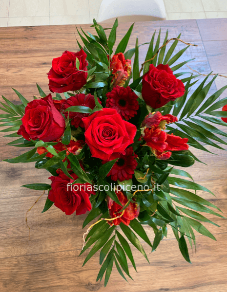 Bouquet tonalità rosso